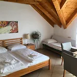 Ajo Apartments - Alte Donau Lake View Balcony Studio - Self-Check-In