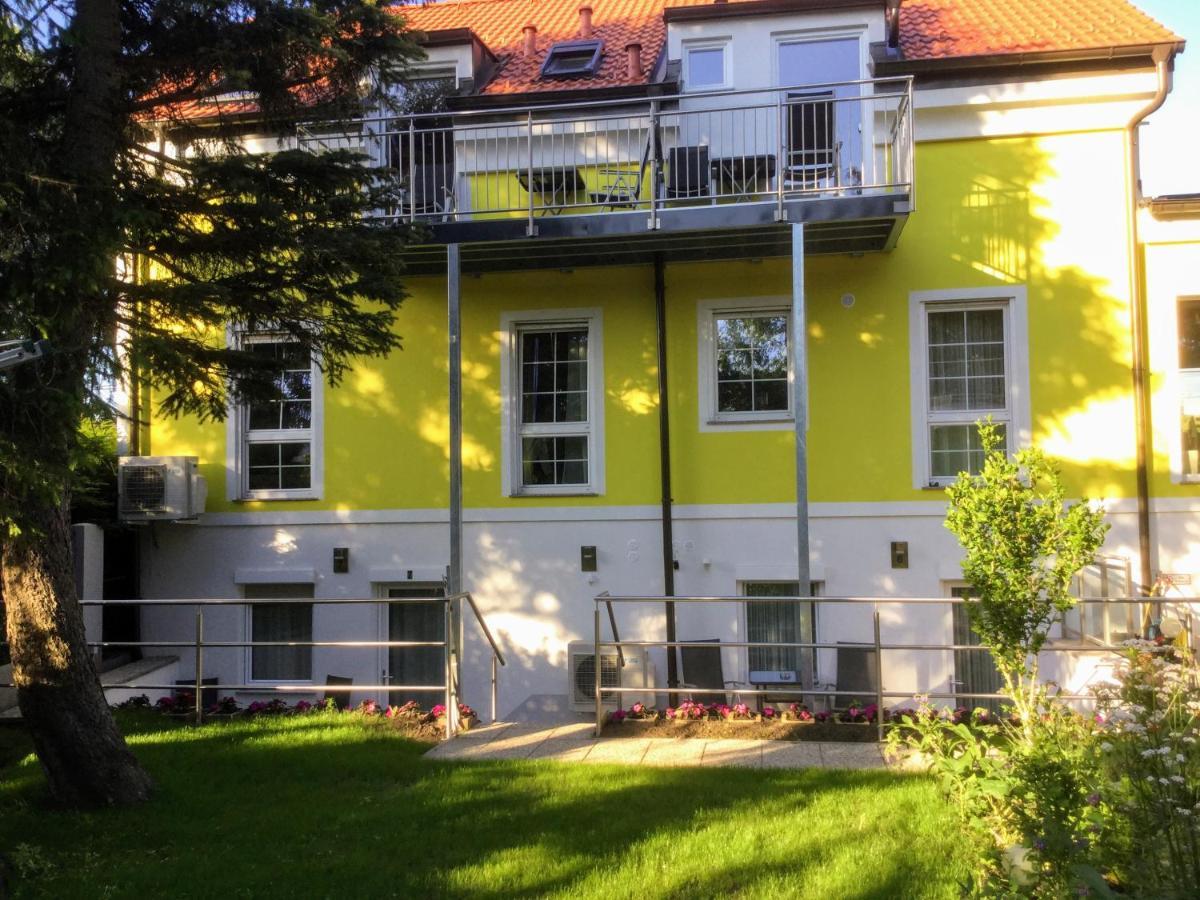 Ajo Apartments - Alte Donau Lake View Balcony Studio - Self-Check-In * Wien