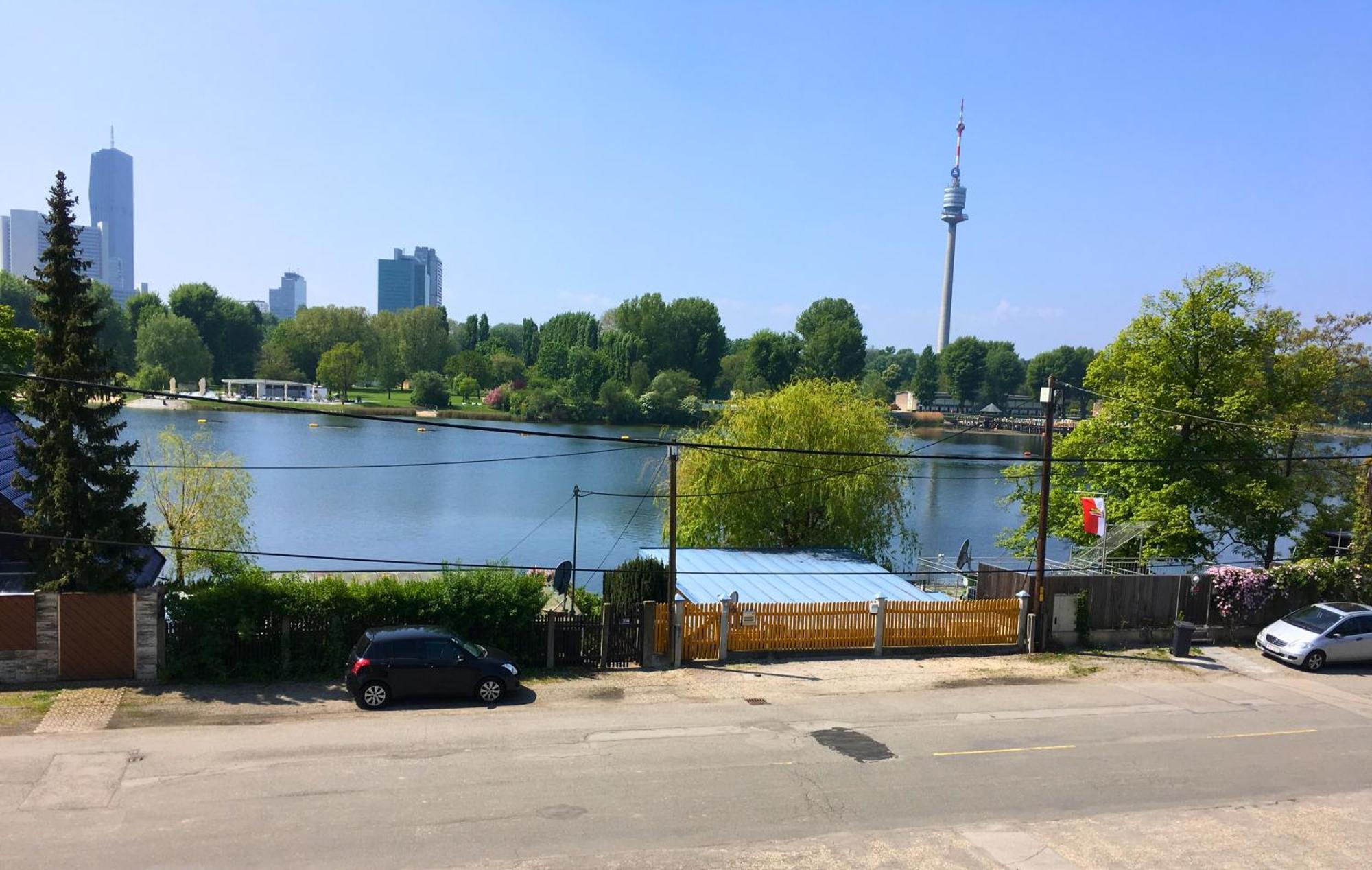 Ajo Apartments - Alte Donau Lake View Balcony Studio - Self-Check-In * Wien